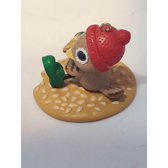 Hallmark Spencer Sparrow Tree Ornament 1988 Bird On A Cracker Christmas - Picture 5 of 10